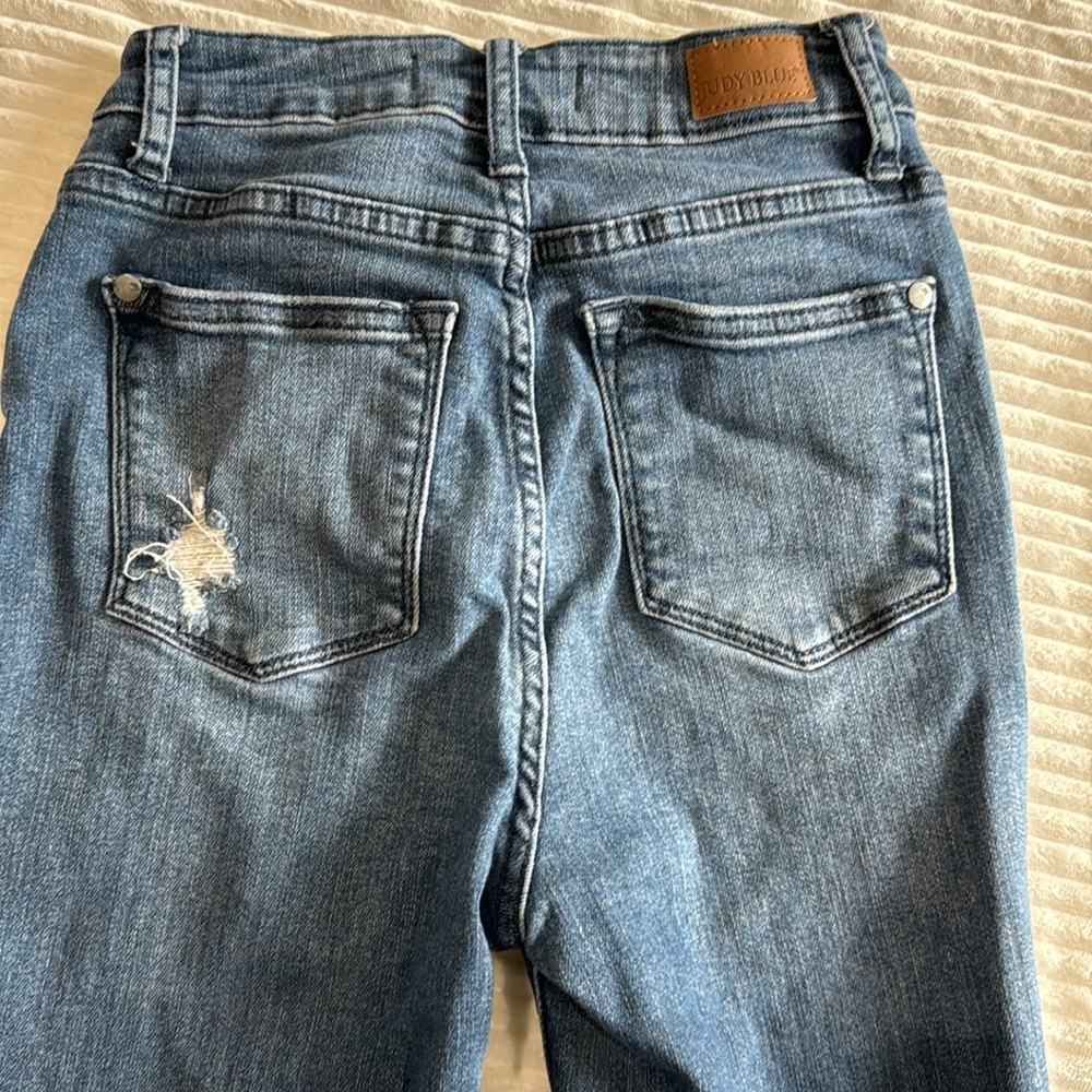 Judy Blue Distressed Jeans Fray Hem 0 / 24 Style# JB88425 - Picture 11 of 12